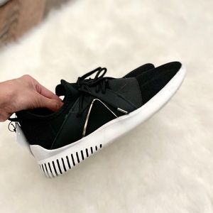 BRAND NEW Steve Madden Lancer Dupes
